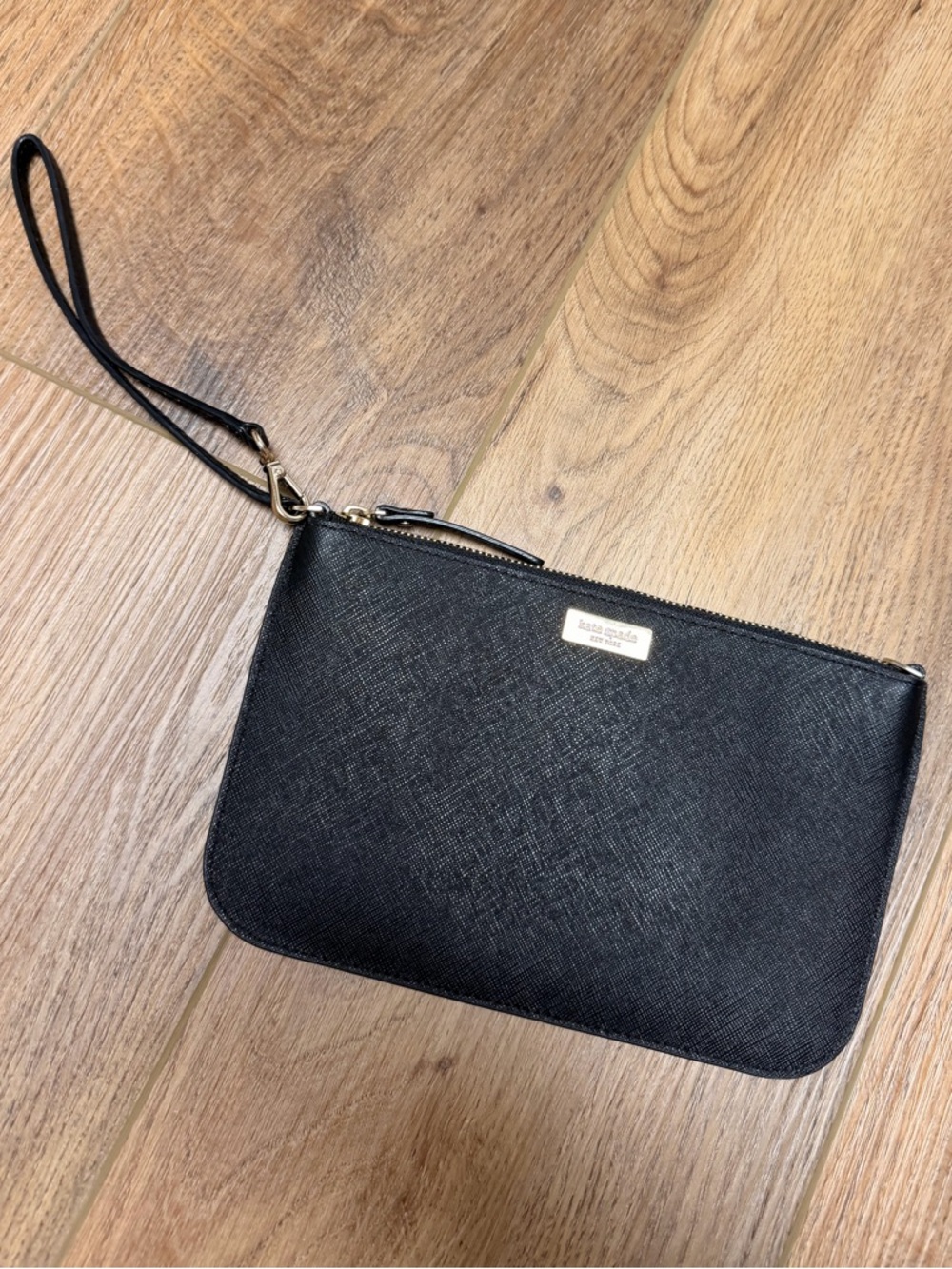Kate Spade‎ Lolly Newbury Lane Wristlet Black Saffiano Leather Wallet Classic